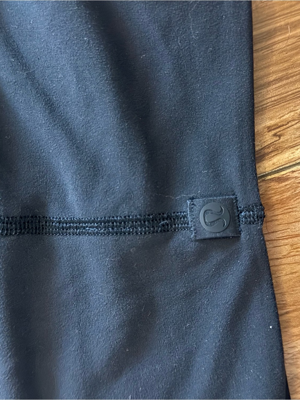 lululemon athletica Black Crop Sports Bra and High-Waist Bike Shorts - Picture 4 of 7